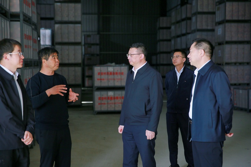 011698827006900377.jpg 9b127a0b1e7152902f2e38f2c7da1ba.jpg