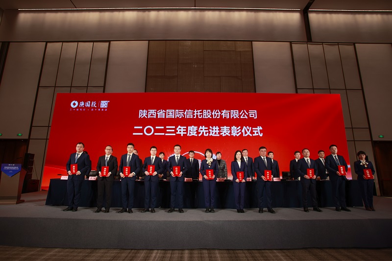 171721199480910964.jpg 頒獎(jiǎng).jpg